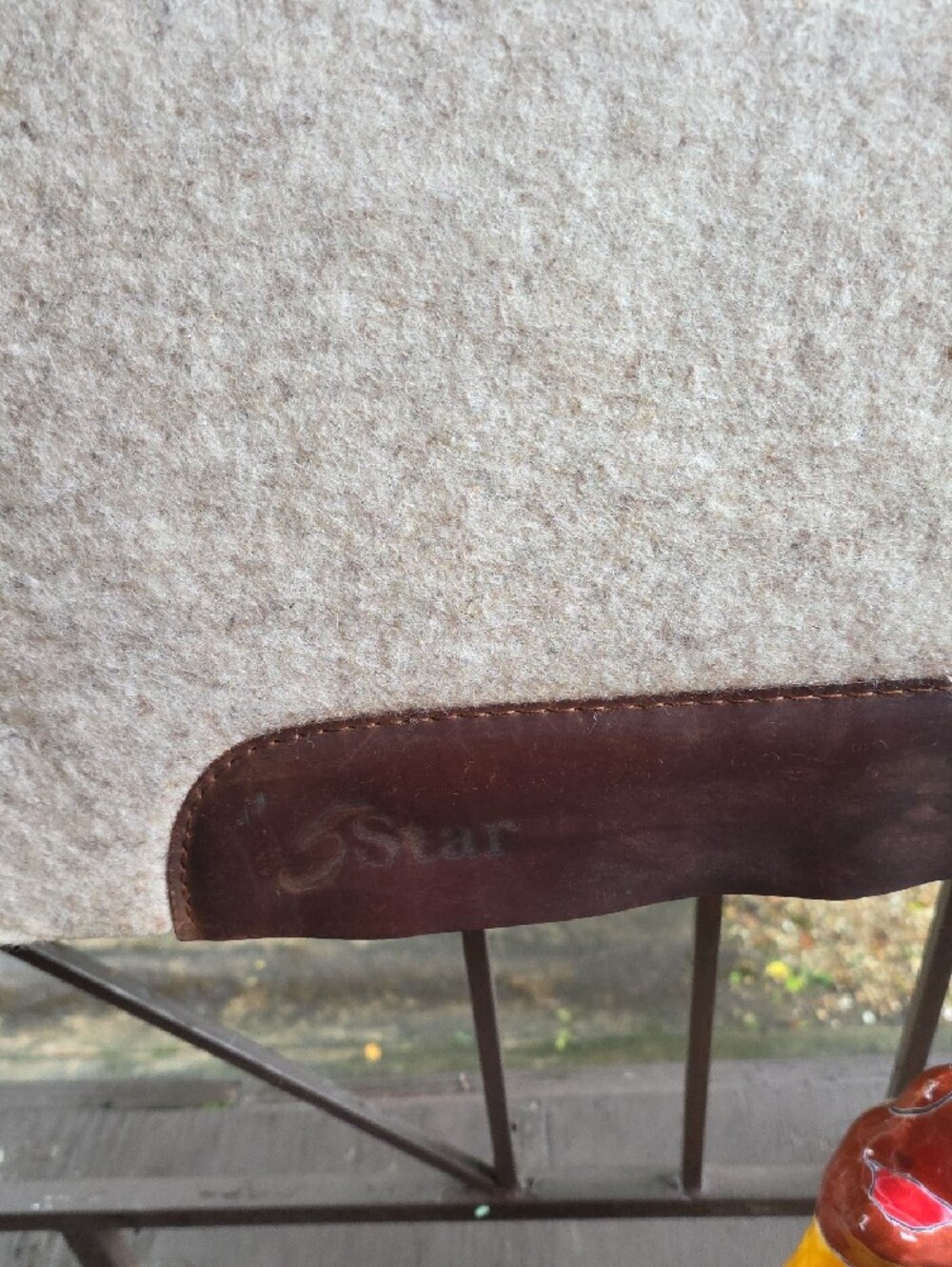 5-Star Wool Saddle Pad with Brown Leather Trim - Picture 5 of 6